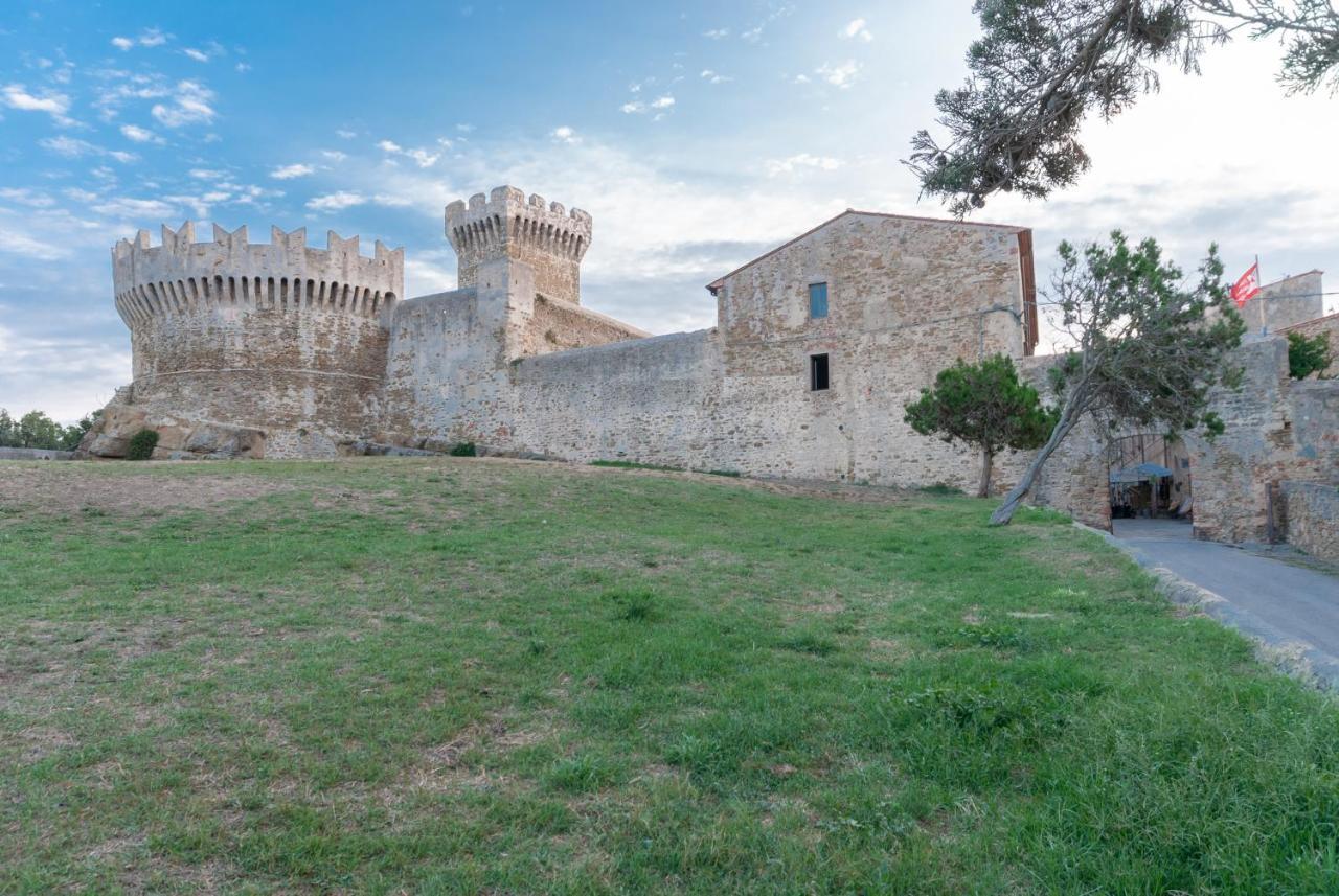 Castello Di Populonia Villa A Mare Экстерьер фото
