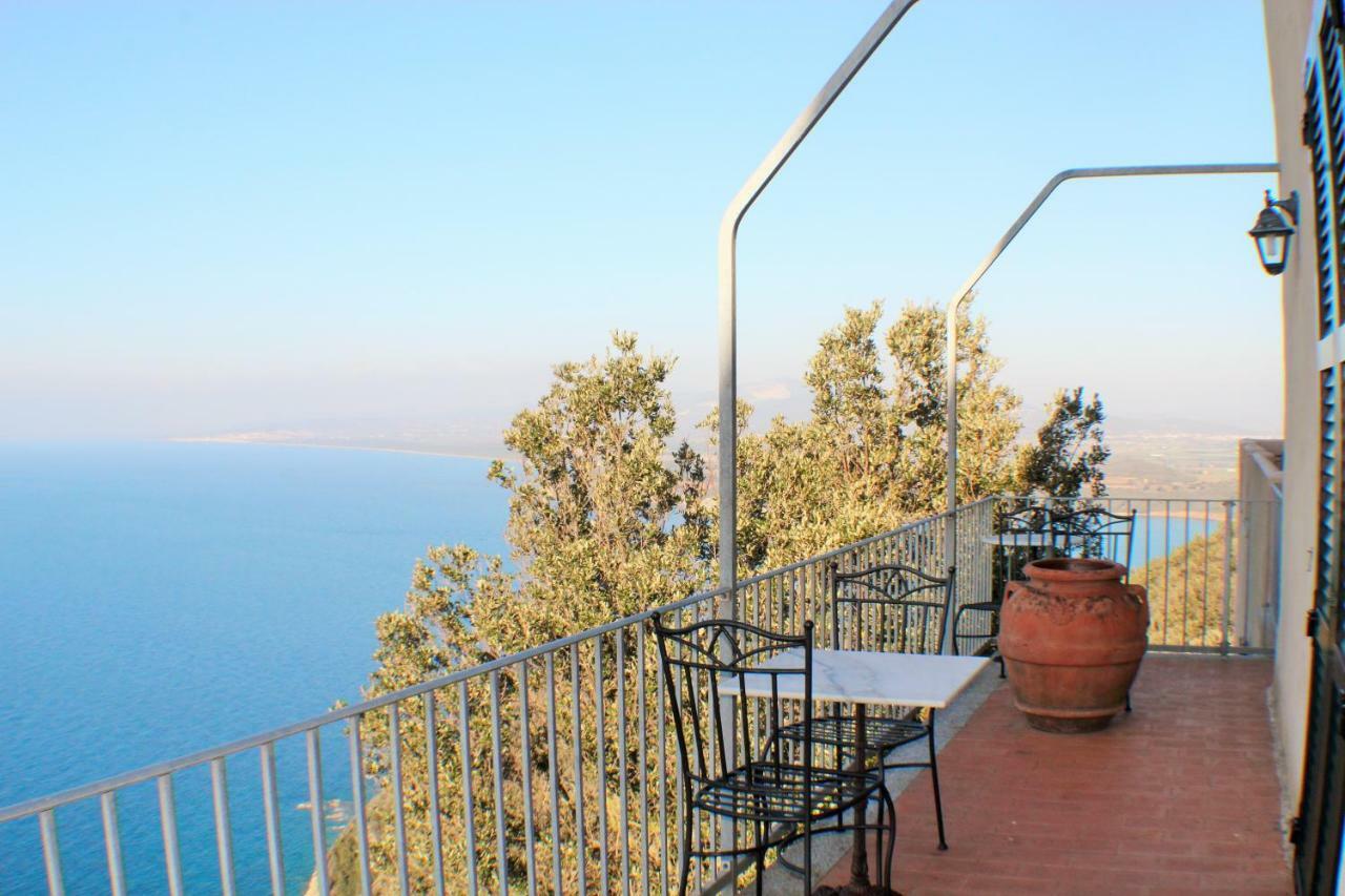 Castello Di Populonia Villa A Mare Экстерьер фото